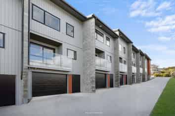 2/21 Valonia Street, New Windsor