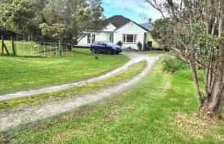 26 Puriri Glade, Maungaturoto