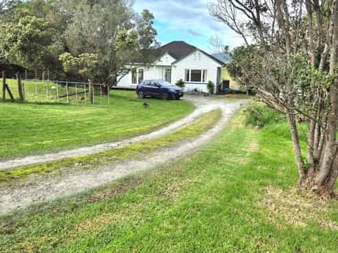 26 Puriri Glade, Maungaturoto