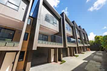 6/30 Potter Avenue, Northcote