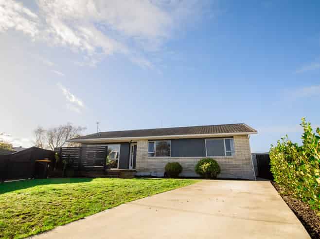 32 Palliser Place, Milson