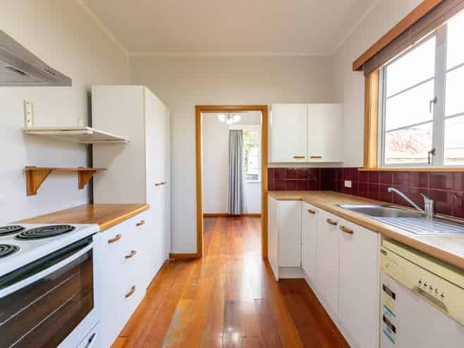 15 Kauri Street, Roslyn