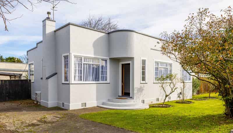 15 Kauri Street, Roslyn