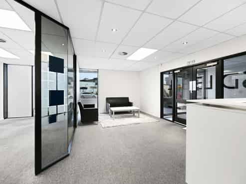 Modern CBD Fringe Office with Parking
