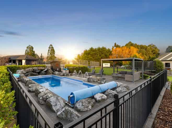 44 Tutakarae Road, Kelvin Grove