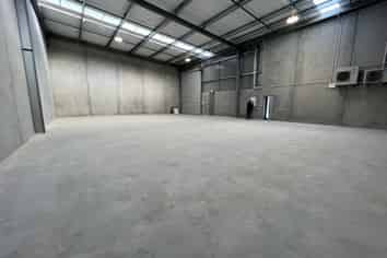 Ready to Operate – New 442m²  Unit