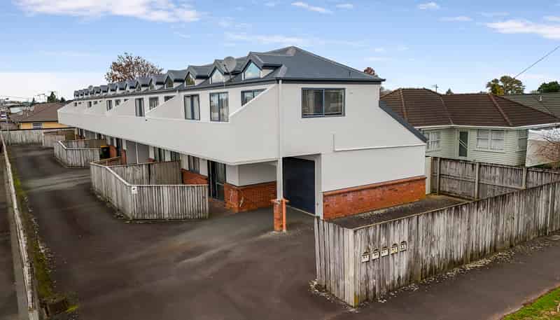 17A-E Paterson Street, Frankton