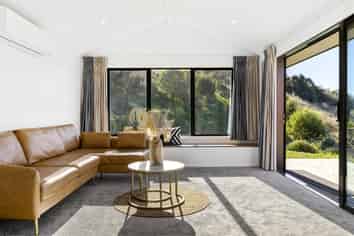 5 Grandview Lane, Acacia Bay