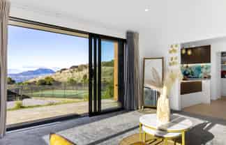 5 Grandview Lane, Acacia Bay