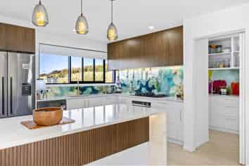 5 Grandview Lane, Acacia Bay