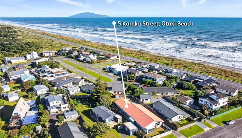 5 Karaka Street, Otaki Beach