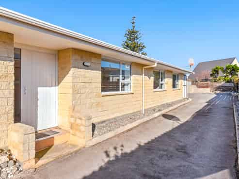 5 Karaka Street, Otaki Beach