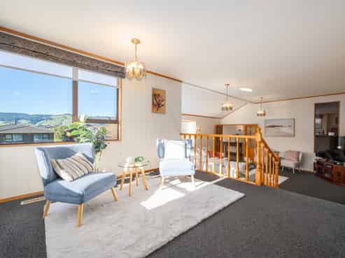 11 Duval Grove, Tawa