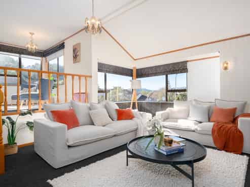 11 Duval Grove, Tawa