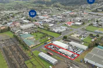 192M² TUAKAU WAREHOUSE WITH YARD
