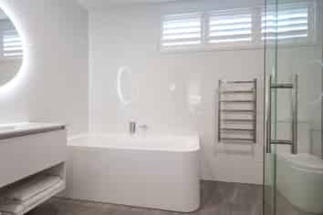 Turnkey Tourism in the Heart of Hokitika 