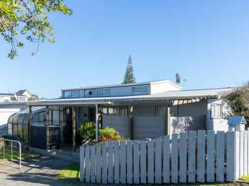 45A Tasman Road, Otaki Beach
