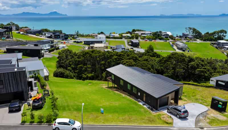 3 Starlight Place, Langs Beach