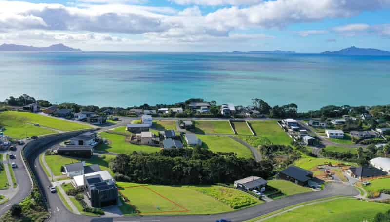 3 Starlight Place, Langs Beach