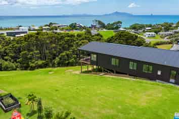 3 Starlight Place, Langs Beach