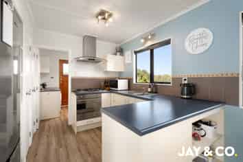 210B Mcgregor Road, Clevedon