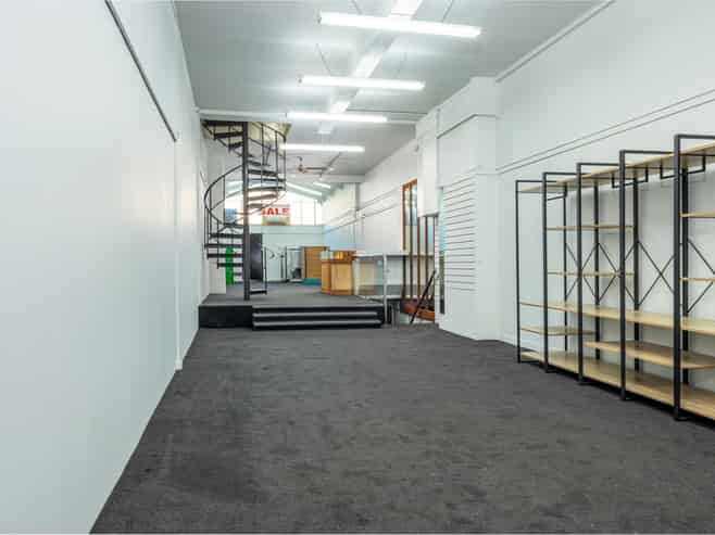 Retail, office and storage across three levels