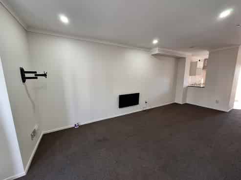 1/3 Wallson Crescent, Wiri