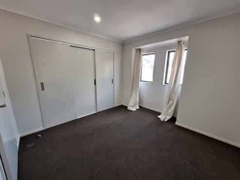 1/3 Wallson Crescent, Wiri
