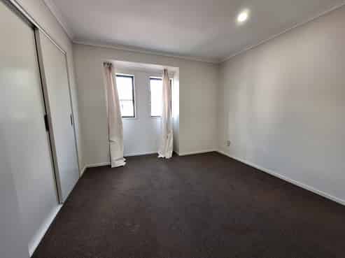 1/3 Wallson Crescent, Wiri