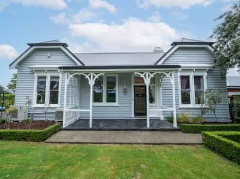 2 Grey Street, Gladstone