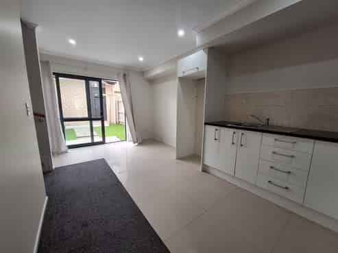 10/4 Wallson Crescent, Wiri