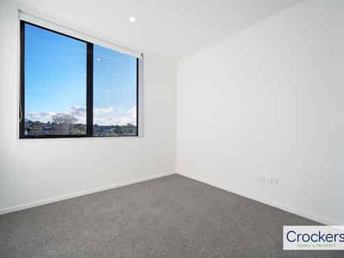 201/3 Rauemi Way, Te Atatu South
