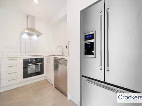 201/3 Rauemi Way, Te Atatu South