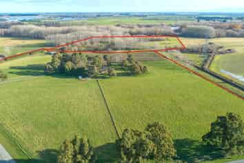 18 River Road, Ashburton