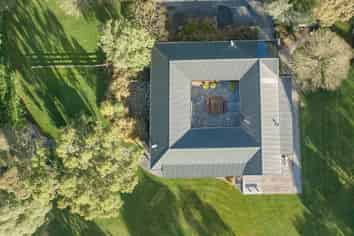 18 River Road, Ashburton