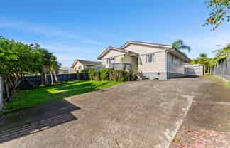 35 Wickman Way, Mangere East