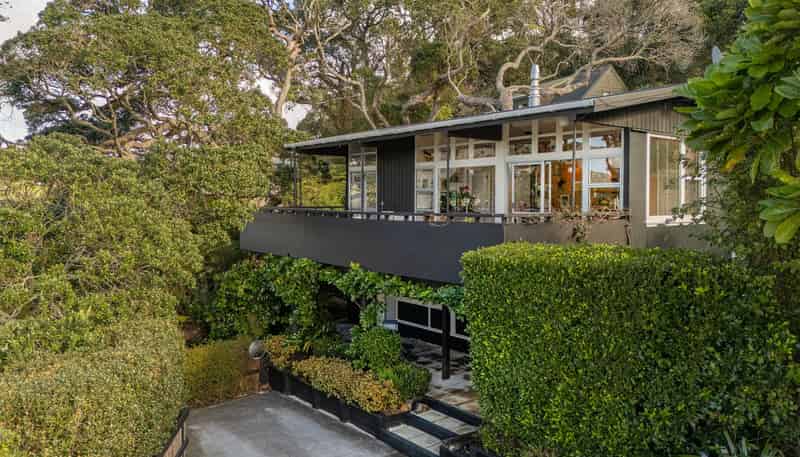 123 Main Road, Tairua