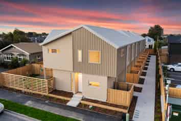 2/79 Harrow Street, Phillipstown