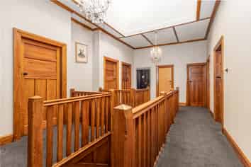 Sophisticated and stylish heritage office suite