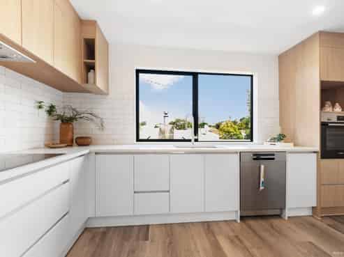 2/30 Potter Avenue, Northcote