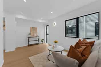1/21 Baird Street, Howick