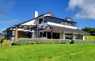 384 Pine Valley Road, Dairy Flat