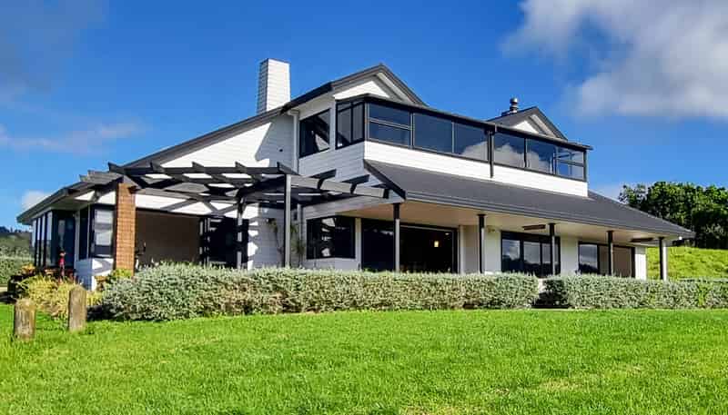 384 Pine Valley Road, Dairy Flat