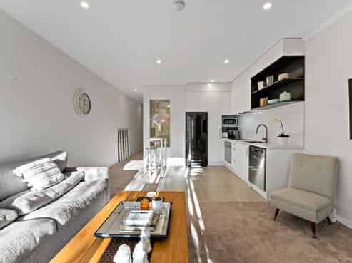 11/2 Warrant Officer Lane, Hobsonville