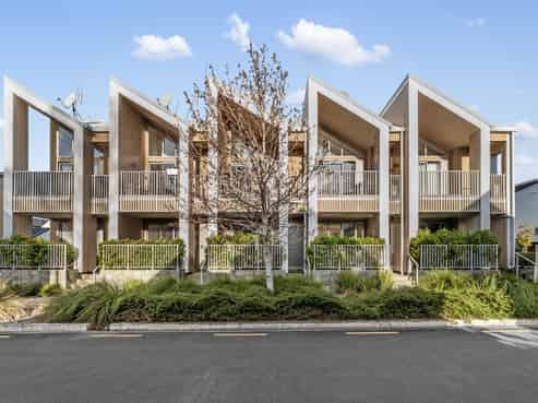 11/2 Warrant Officer Lane, Hobsonville