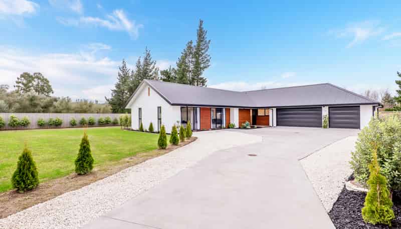 12B Wykes Place, Amberley