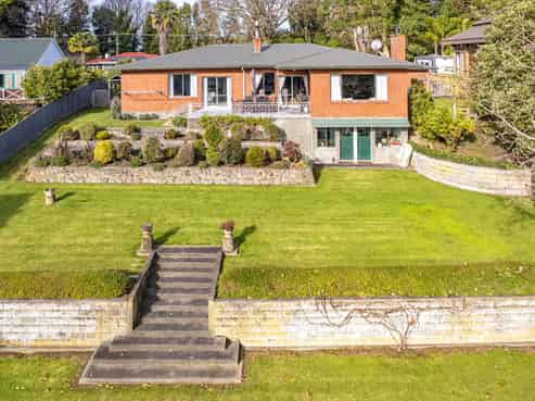 21 Riverbank Road, Okoia