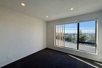 4/506 Glenfield Road, Bayview