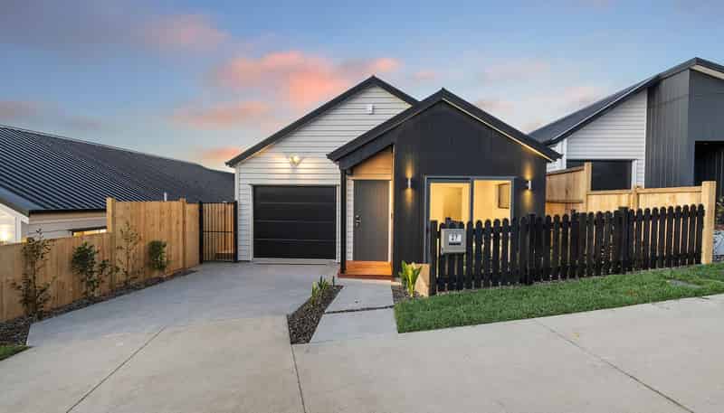 27 Aquamarine Avenue, Orewa