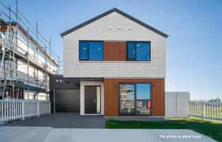 8 Taipahitini Road, Karaka